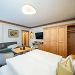 Boutique Montanara Hotel 4*